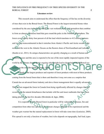 How does fire frequency influence tree species diversity in the boreal forest