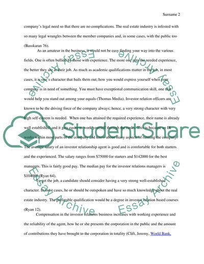 English 2 Investor Relations Officer