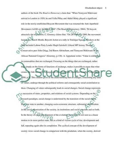 Disobedient Object for Attraction of Mass Attention