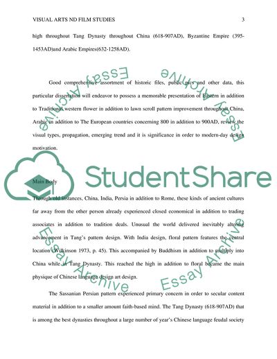 Traditional Curling Floral and Grass Pattern